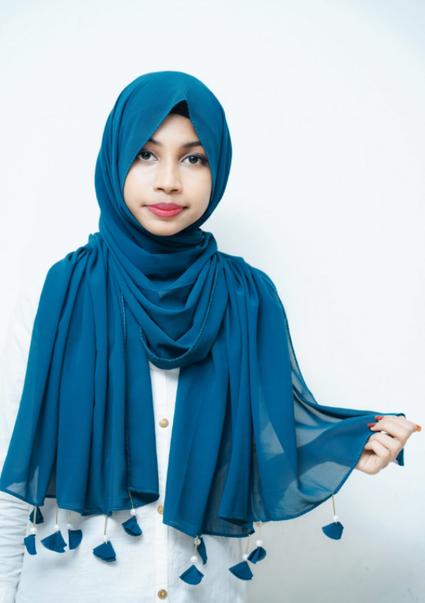 Hijab Beads dan Tassel Glam